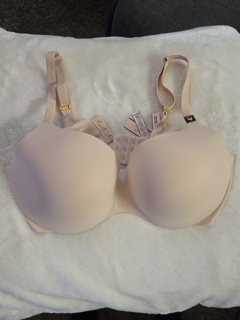 Victoria's Secret Incredible Bra